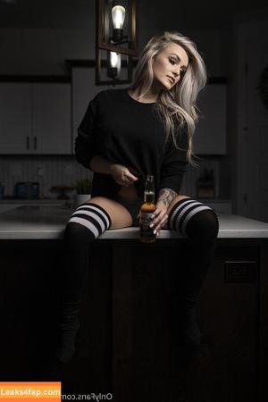 mfccammodel photo #0071