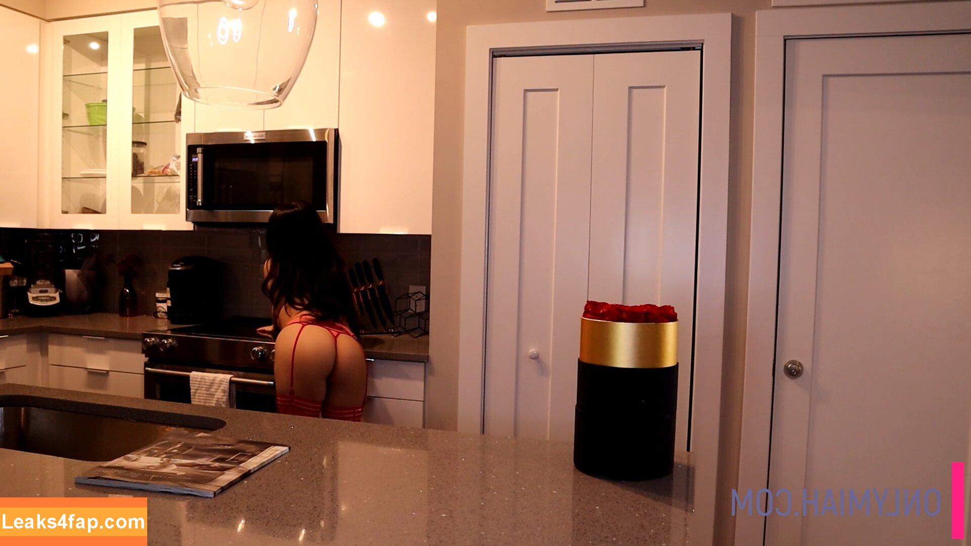 Miah Calix / MiahCalix / MiahMohr leaked photo photo #0001