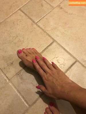 Michelle Thorne photo #0072