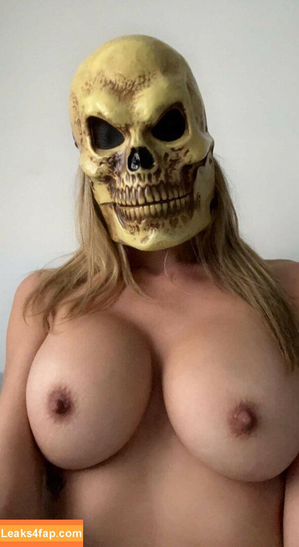 Mikaela Summer / babym1lfy / summermikaelaa leaked photo photo #0003