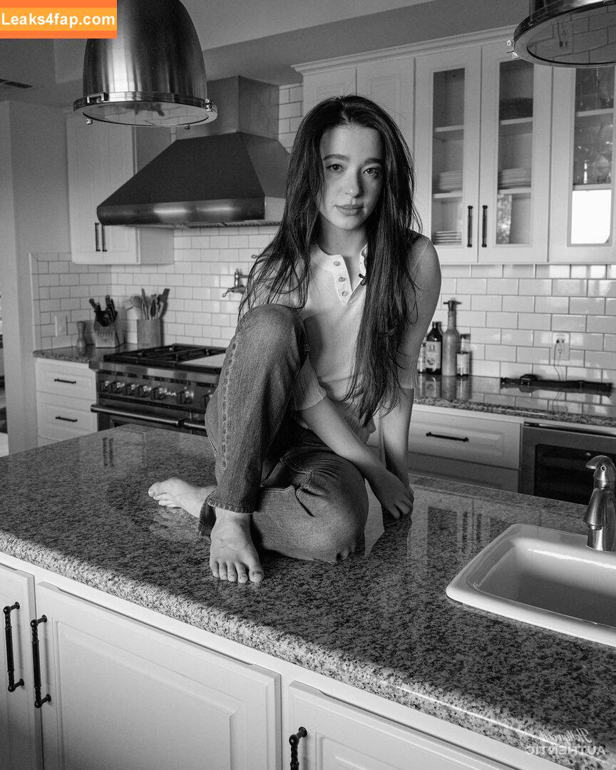 Mikey Madison / mikeyymadison leaked photo photo #0044