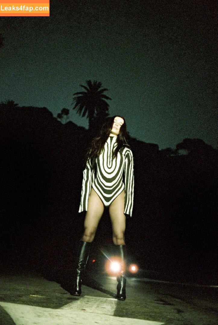 Mikey Madison / mikeyymadison / onlymikeyyyyy leaked photo photo #0190