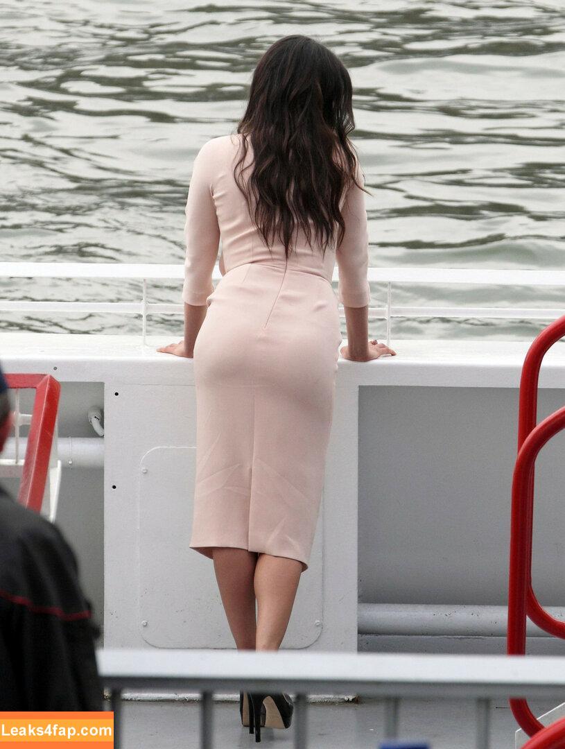 Mila Kunis / MILAKUNISV leaked photo photo #0007