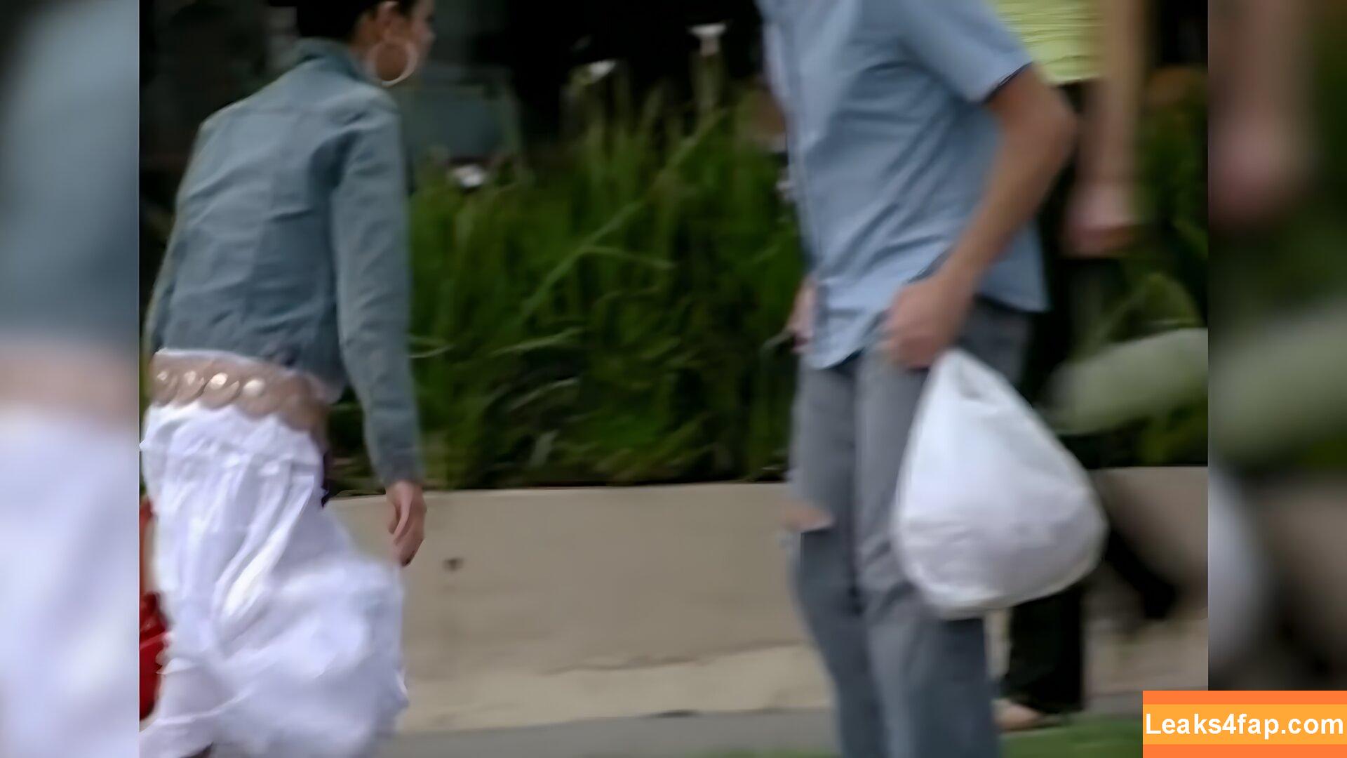 Mila Kunis / MILAKUNISV leaked photo photo #0077