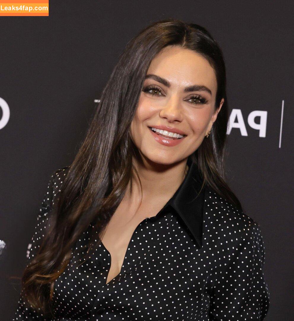 Mila Kunis / MILAKUNISV слитое фото фото #0113