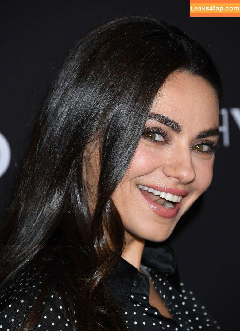 Mila Kunis / MILAKUNISV слитое фото фото #0118