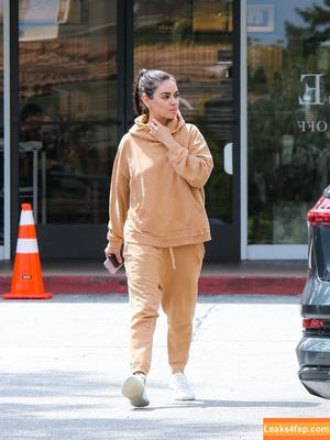 Mila Kunis photo #0001