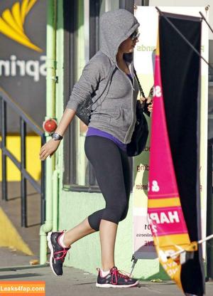 Mila Kunis photo #0017