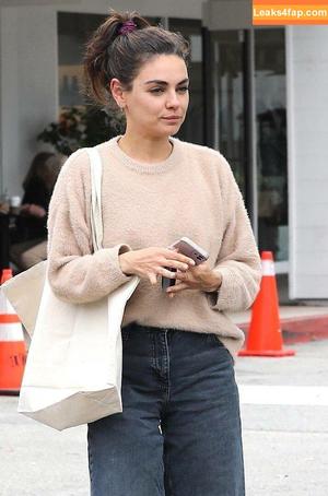 Mila Kunis photo #0073