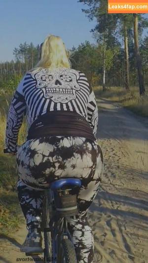 Mila Kuznetsova photo #0096