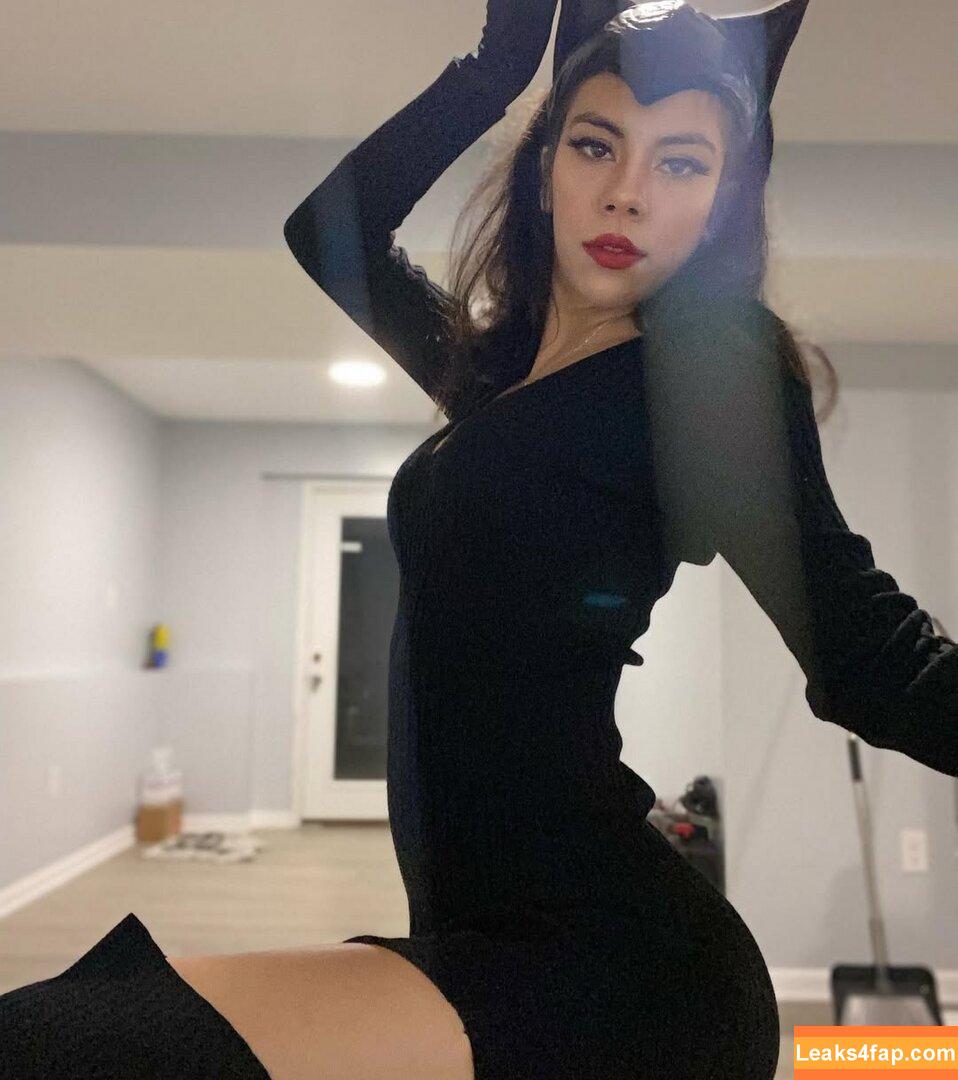 Mila Marie / milamariesutton / milamariexoxo leaked photo photo #0024