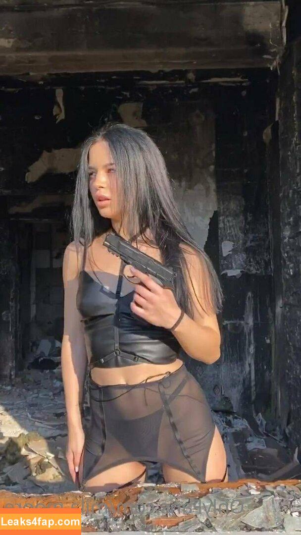 Mila Moore / itsmilamoore / wantmooremila / your_milamoore leaked photo photo #0069