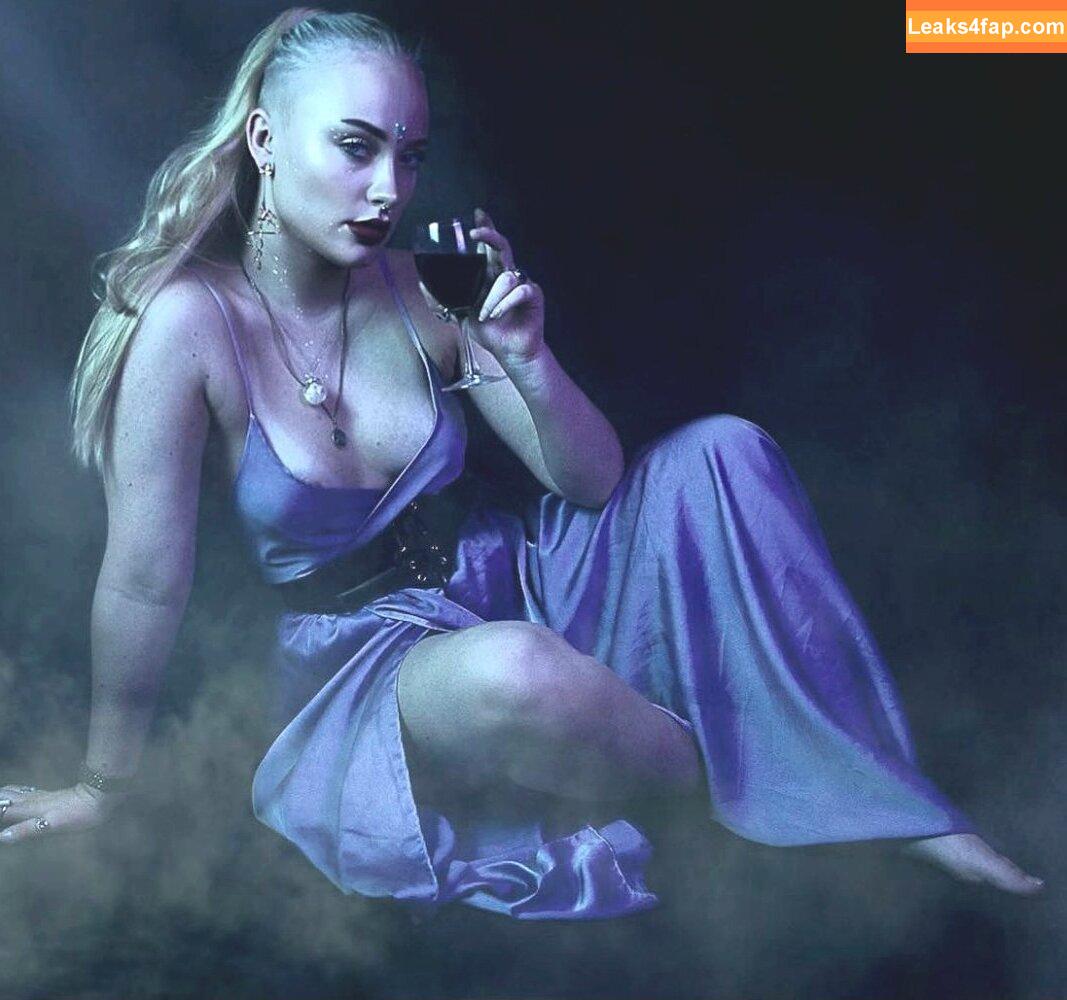 Mila Orriols / milafique leaked photo photo #0026