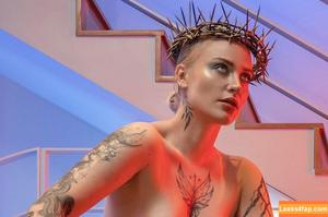 Mila Orriols photo #0009