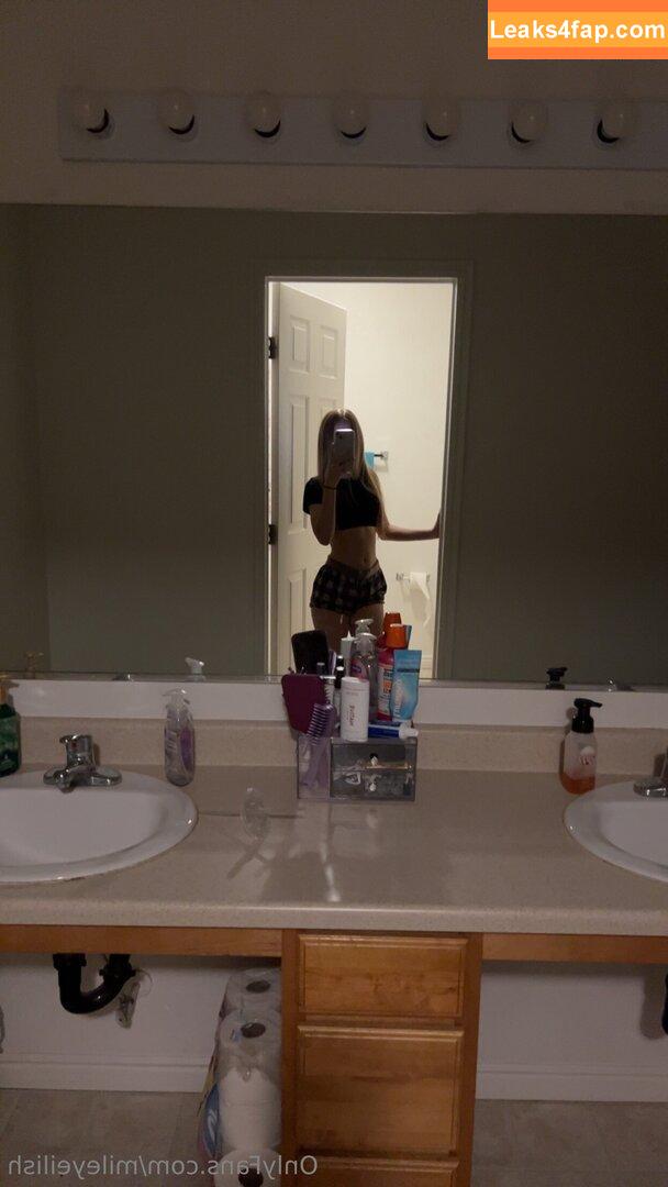 mileyeilish / billieeilish leaked photo photo #0005