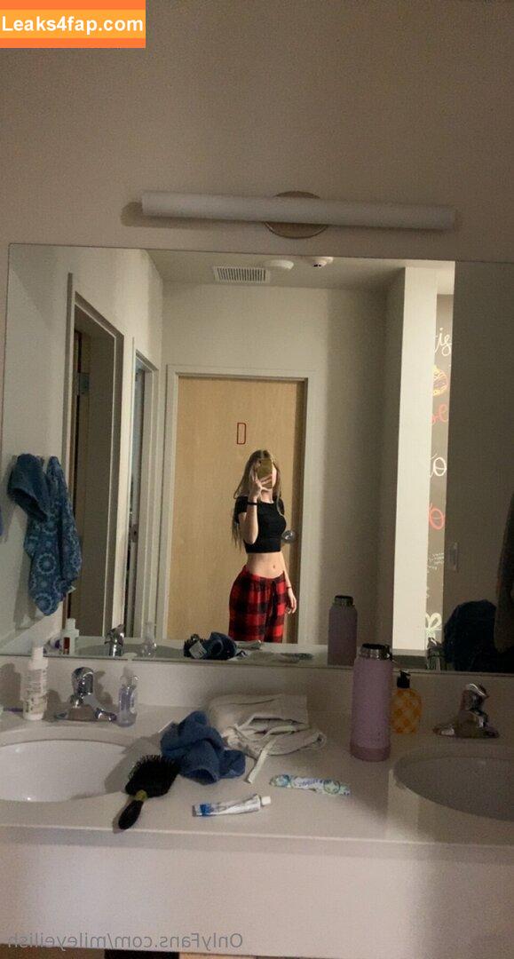 mileyeilish / billieeilish leaked photo photo #0034