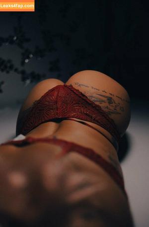 Milica Dabovic photo #0058