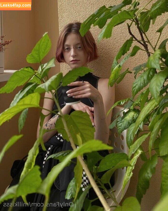 millkisss / millie.kisss leaked photo photo #0019