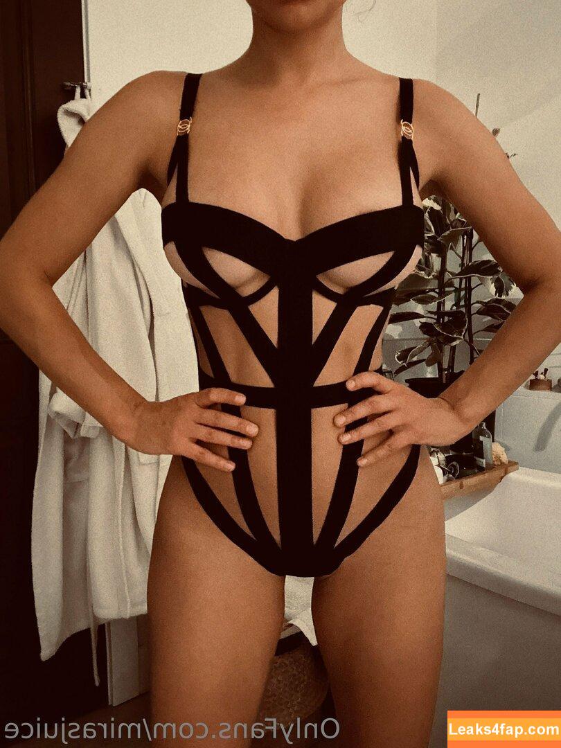 Mira / https: / mira.004 / model_mira leaked photo photo #0011