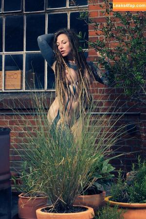Miss Felixity photo #0008