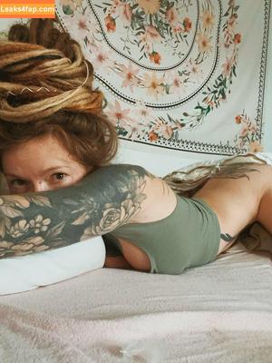 Miss Felixity photo #0074