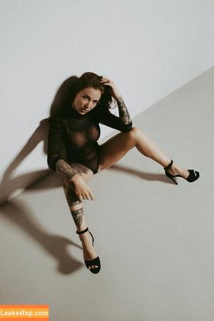 Miss Felixity photo #0274
