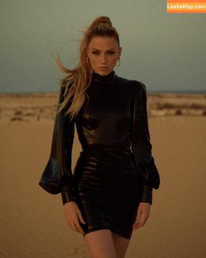 Miss Provocateur photo #0002
