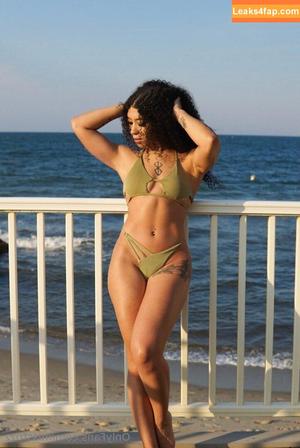 missfrizz photo #0041