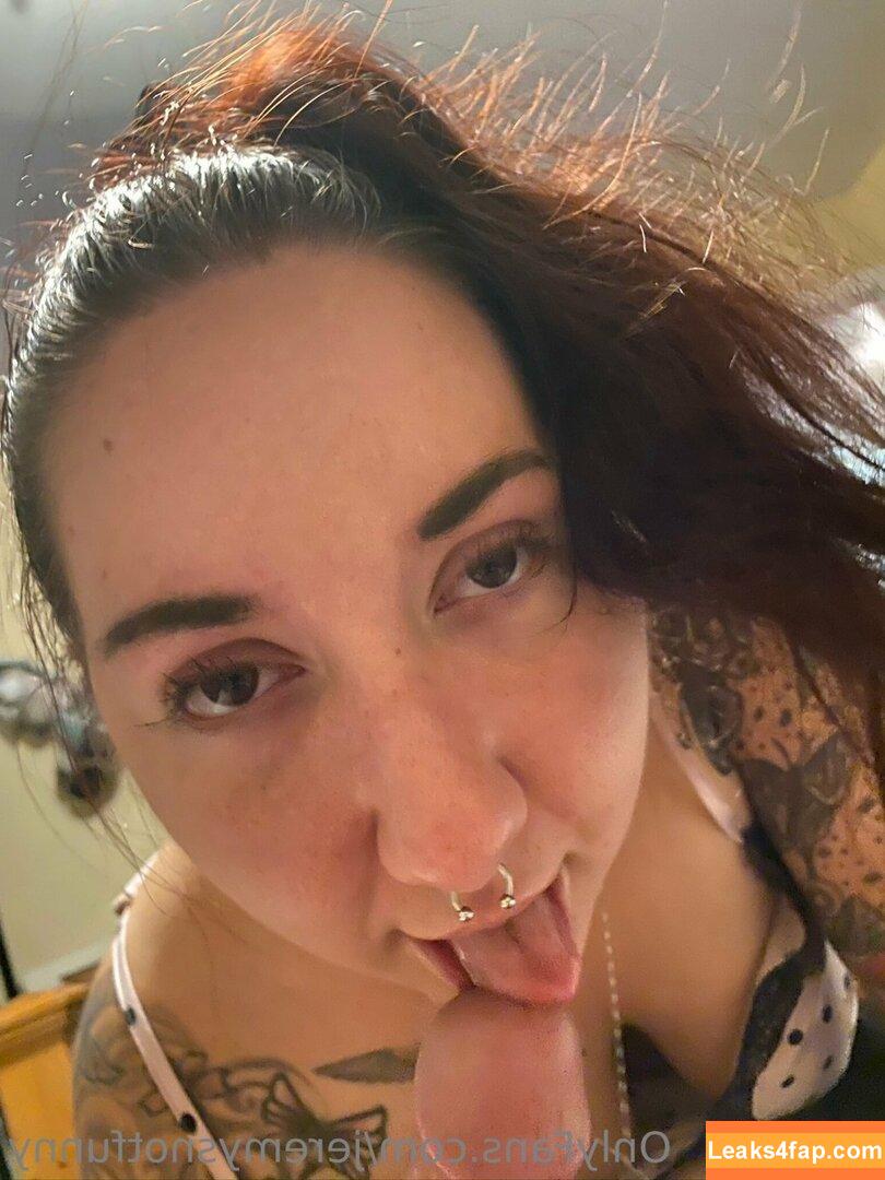 Misskitty1031 / Jeremysnotfunny / Mrsnotfunny leaked photo photo #0062