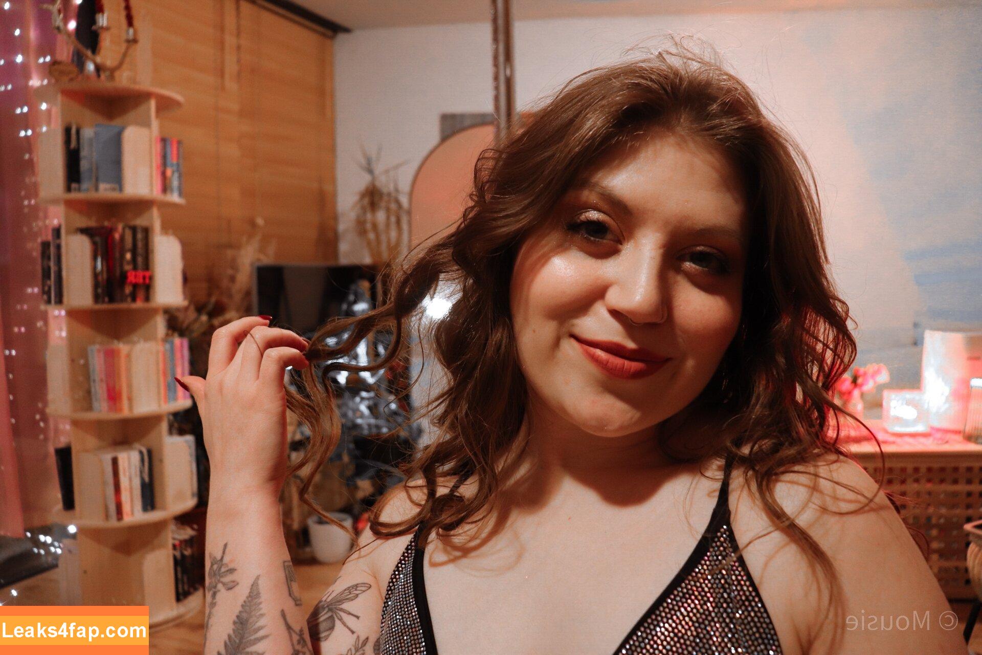 MissMousieMouse / Mousie / Yogscast / _mousie_mouse leaked photo photo #0263