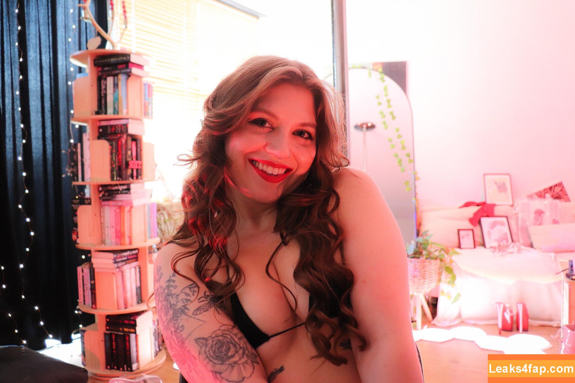 MissMousieMouse / Mousie / Yogscast / _mousie_mouse leaked photo photo #0348