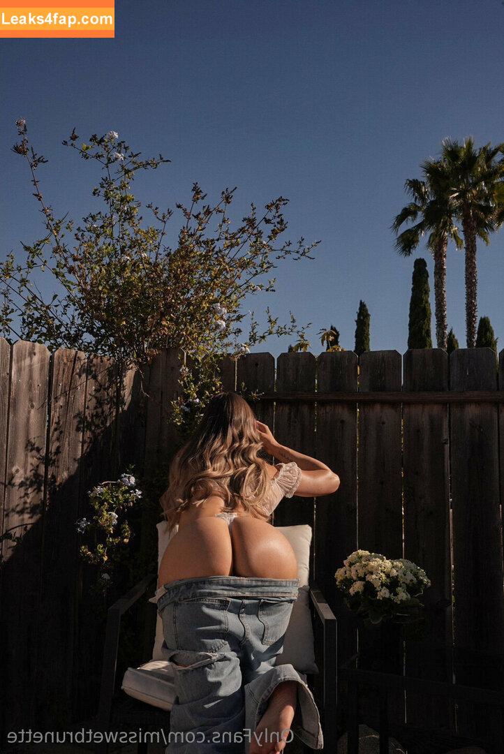 Misswetbrunette / mwbfans leaked photo photo #0002