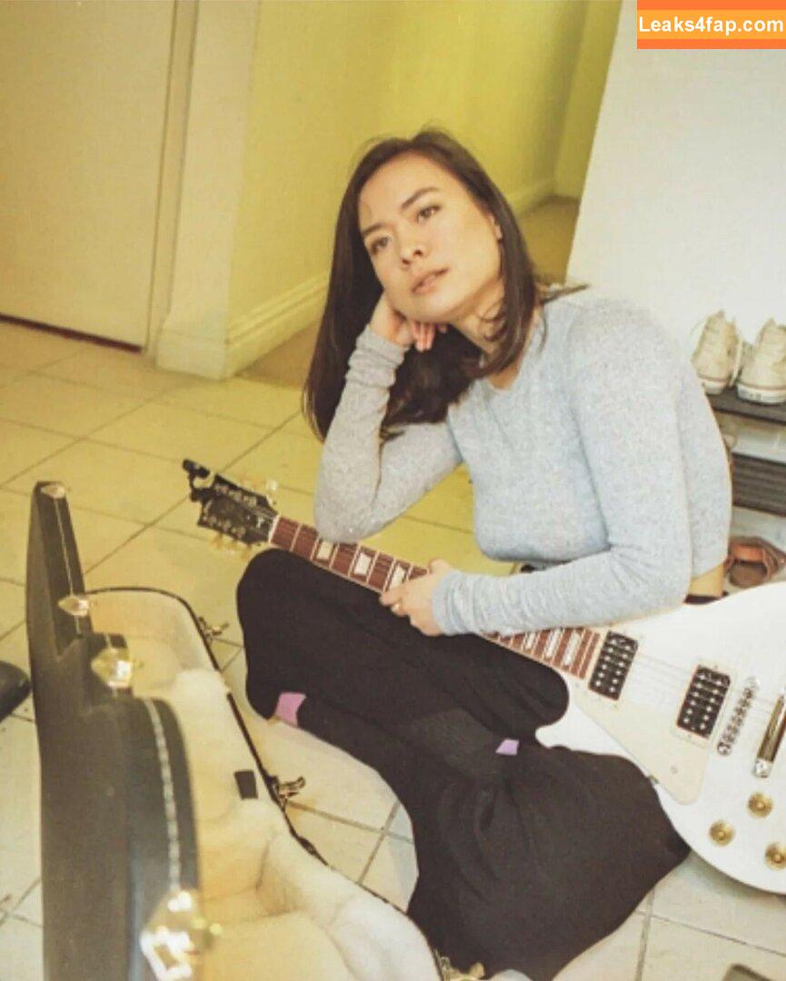 Mitsuki Laycock / Mitski / mitski_wonderland / mitskileaks leaked photo photo #0007