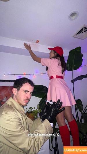 Molly Brown photo #0036