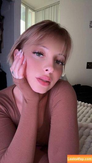 mollyxmoore photo #0071