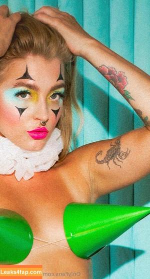 mollztheclown photo #0005