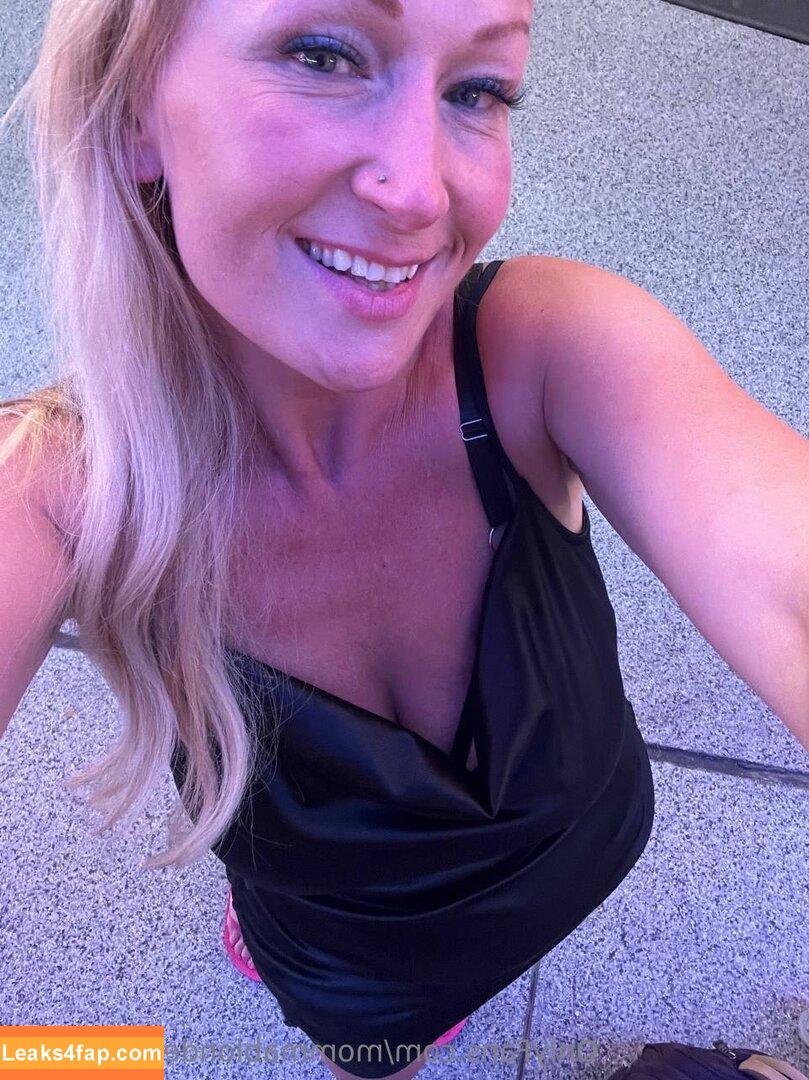 mommablondebombshell / mommabombshelltv leaked photo photo #0022