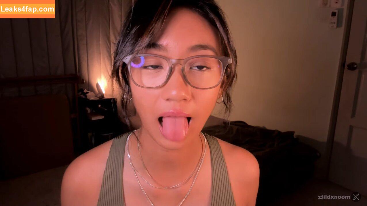 Moon Blitz Asmr / moonfoxasmr / moonxblitz leaked photo photo #0002