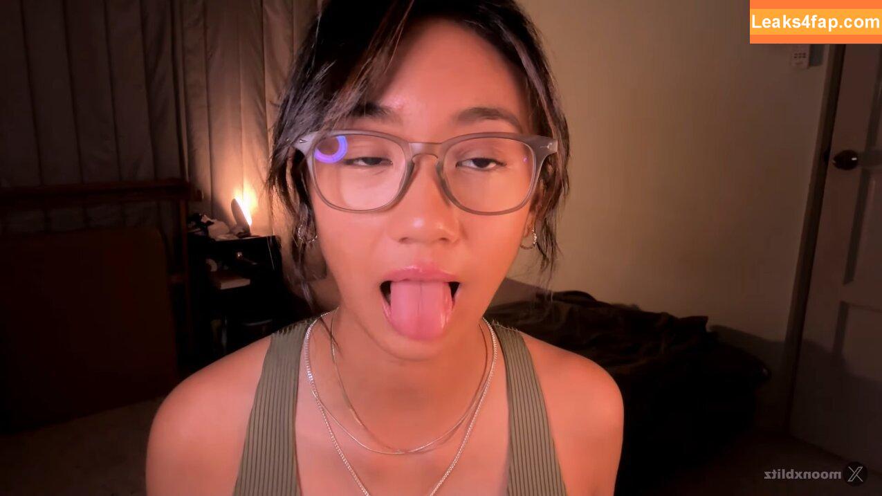 Moon Blitz Asmr / moonfoxasmr / moonxblitz leaked photo photo #0009