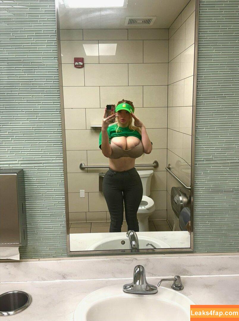 Moreofmariah / anyuser leaked photo photo #0001