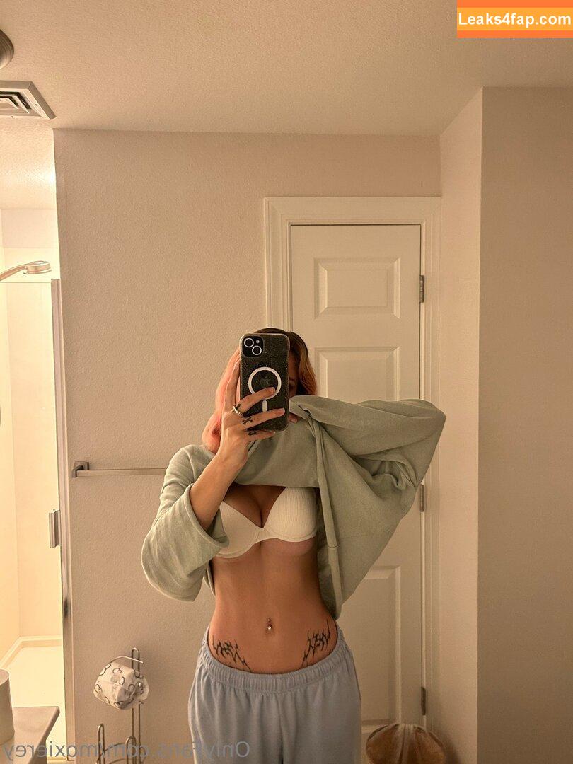 moxierey /  leaked photo photo #0017