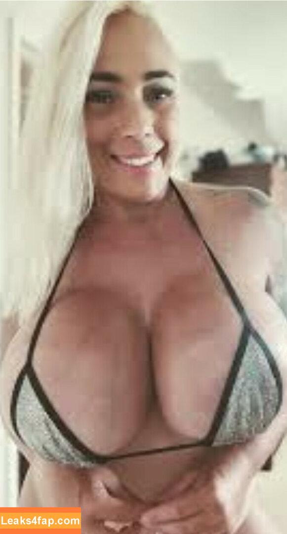 MrsPineappleGoddess / MrsPineappleGS leaked photo photo #0024