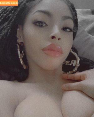 MsHollywood photo #0038