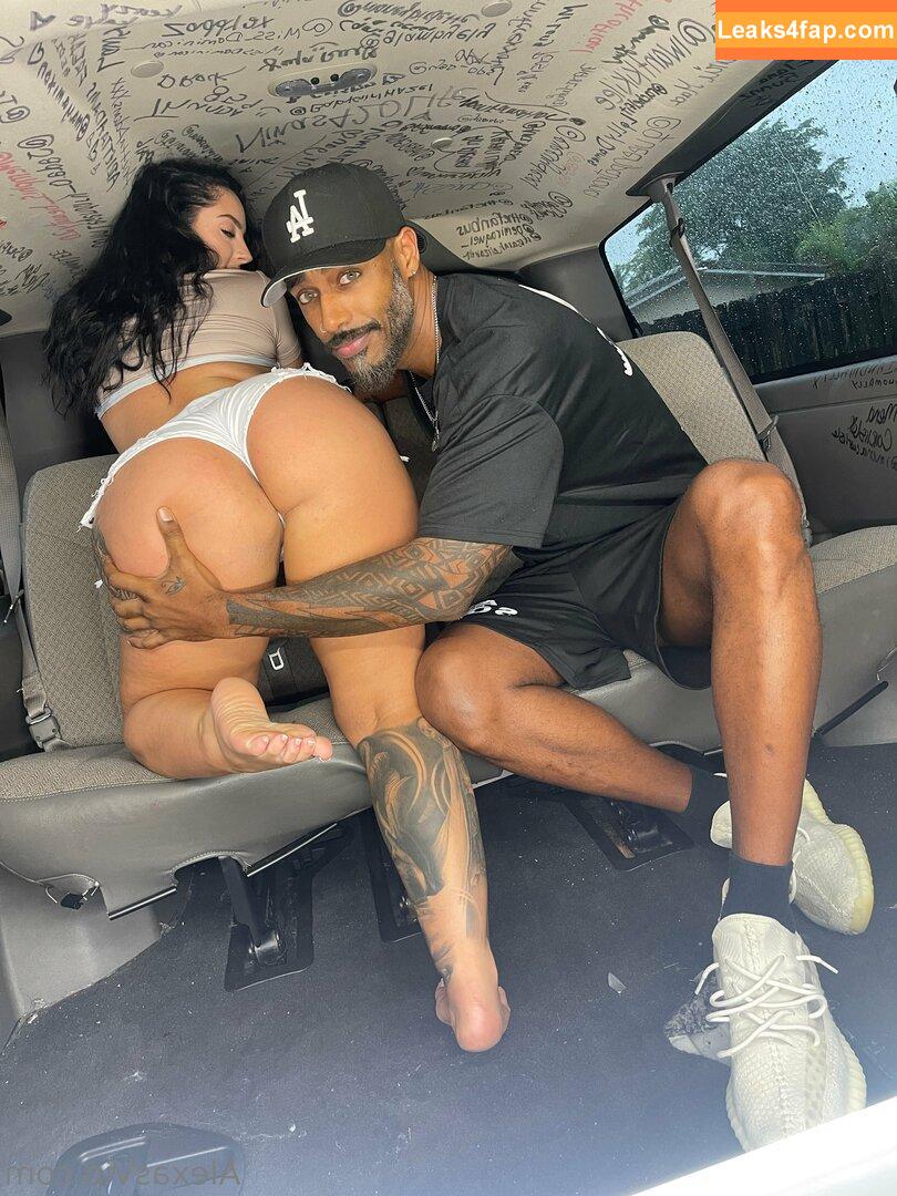 Naomi Foxx / Naomi_foxx0 / naomifoxx0 leaked photo photo #0001