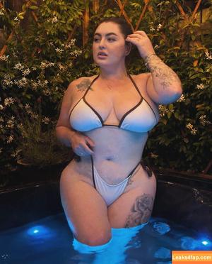 Natalia Rae Reynolds photo #0085