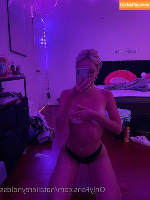 Natalie Reynolds photo #0096