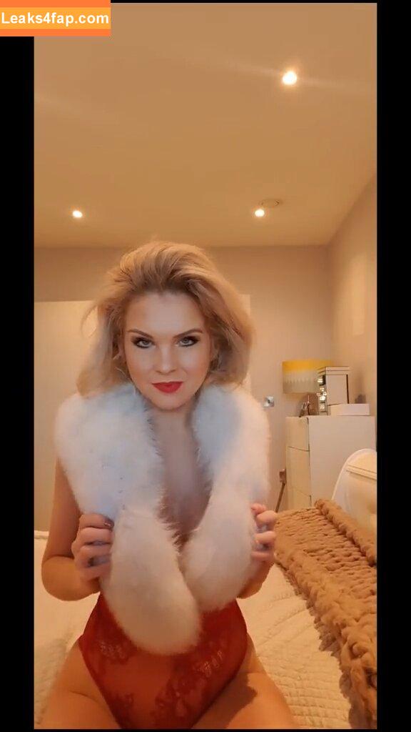 Nataliewells5427 / Nataliec5427 / chloniemelawells leaked photo photo #0031