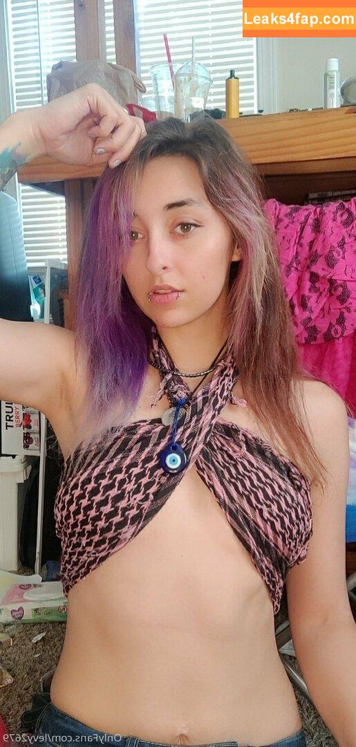 natsabrat / Nat / itsnaataliee / nat.brat leaked photo photo #0034