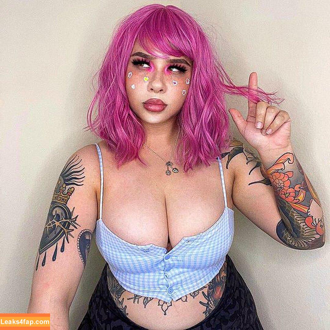 natsabrat / Nat / itsnaataliee / nat.brat leaked photo photo #0041