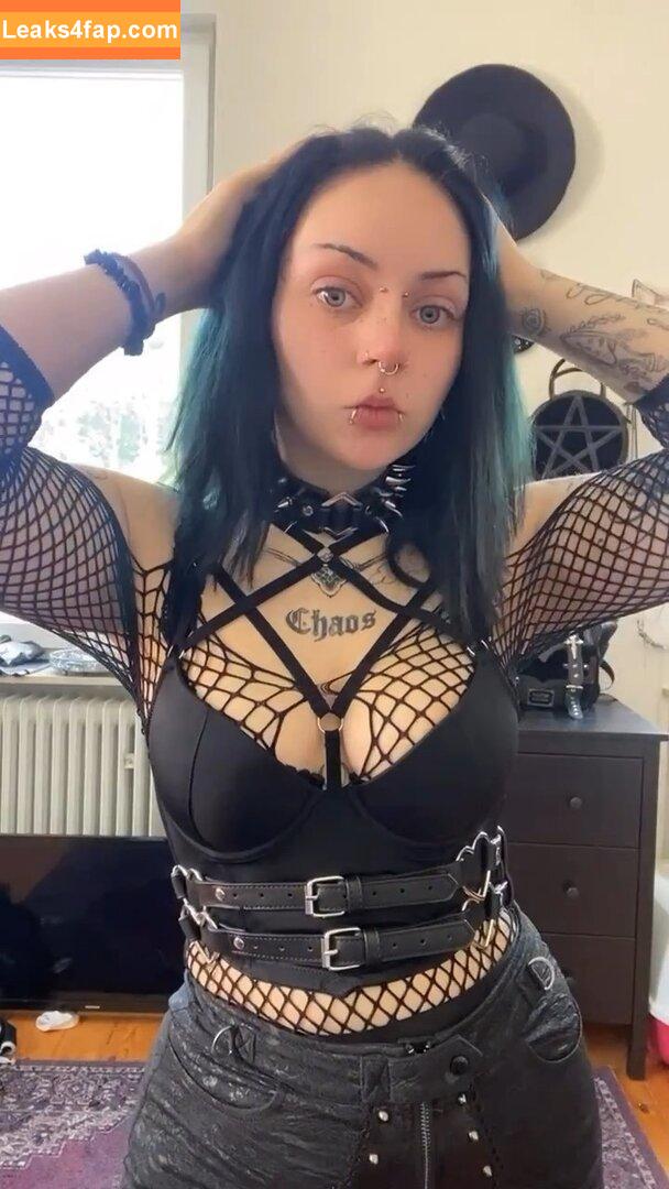 NevernaNoir / Mygothpersonality leaked photo photo #0039